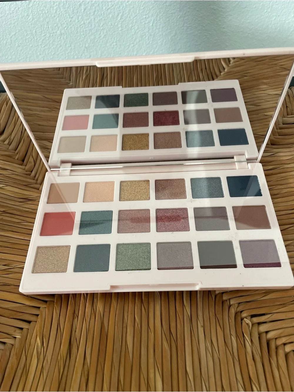 NIB Ciate London Editor Eyeshadow Palette